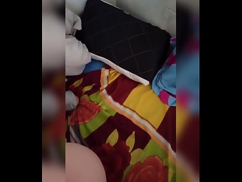 ❤️ Minu toakaaslane jääb üksi koju, sest tema abikaasa läheb puhkusele ja ma kasutan võimalust teda nussida ja täita tema perse piimaga Sluts at et.pornohammer.ru